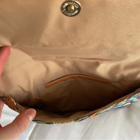 Colorful Straw Crossbody Bag - Picture 8 of 8